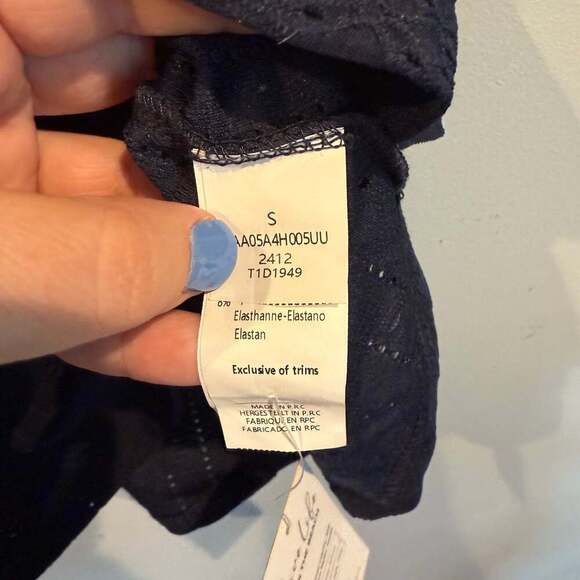 Cupshe Navy Eyelet Lace Flutter Sleeve Dress Women’s Small NWT - Picture 4 of 6